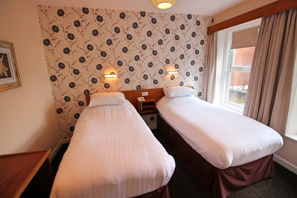 Headlands Hotel 7/50