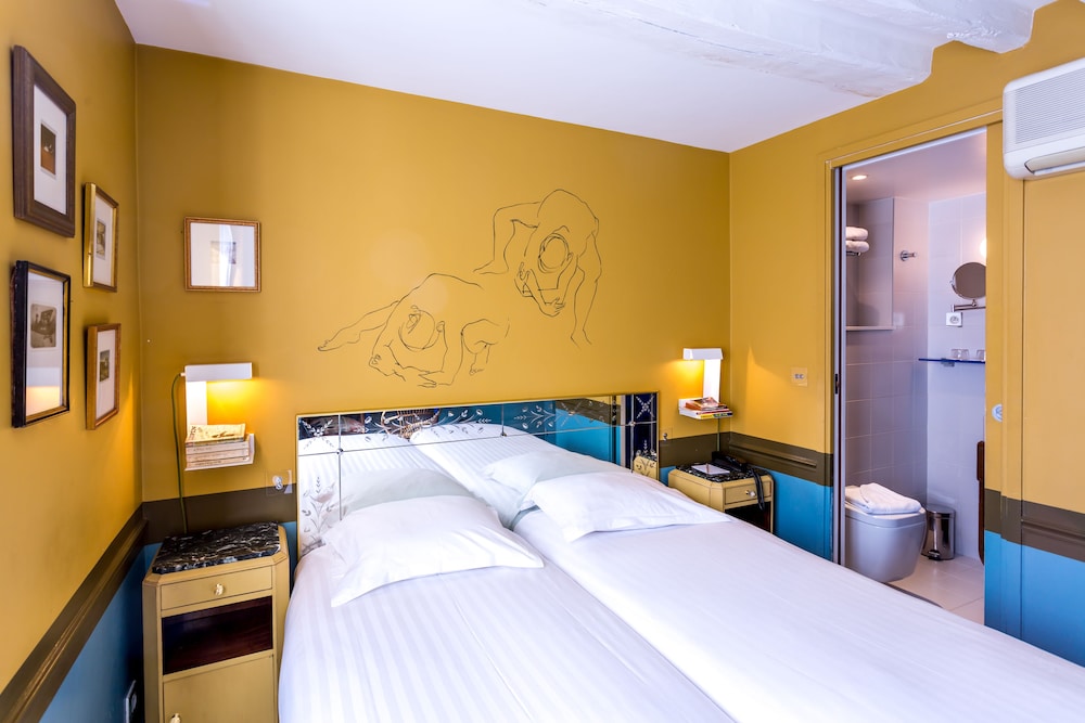 Hotel Crayon 16/78