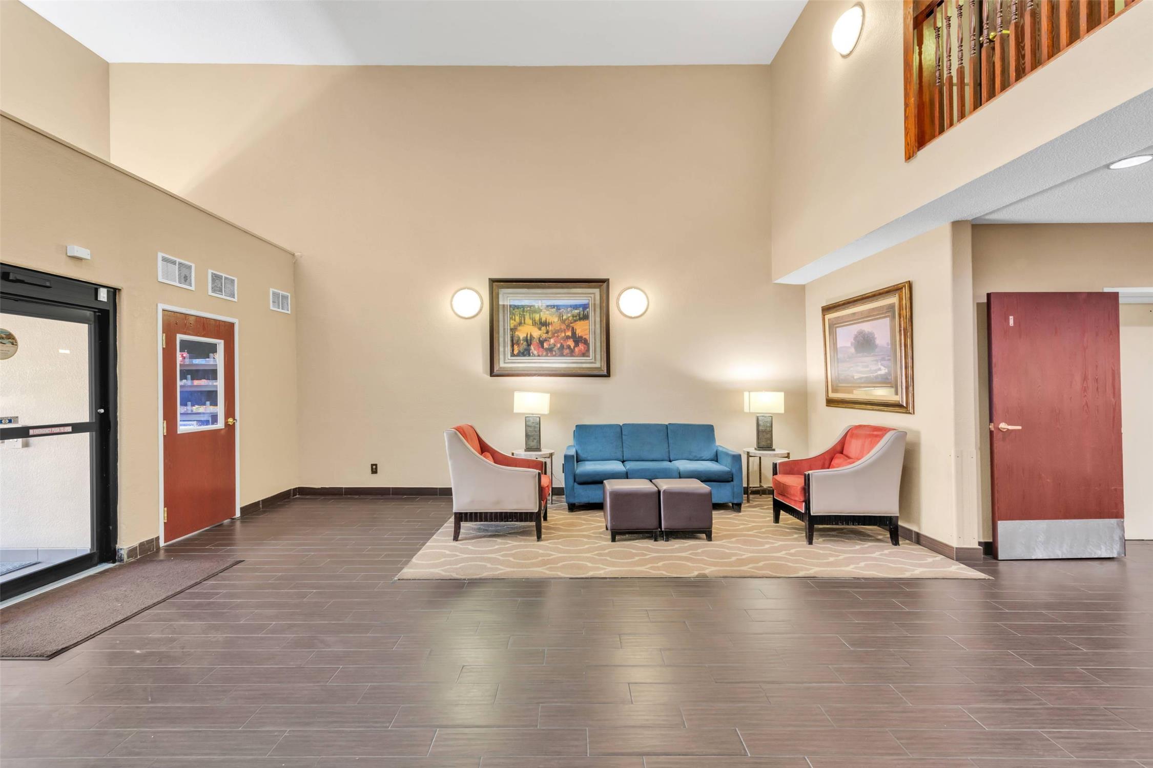 Comfort Suites Lakewood - Denver 30/38