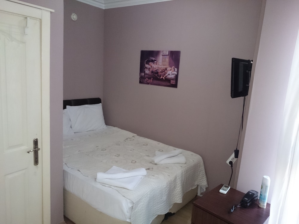 Yasmin Hotel 18/48