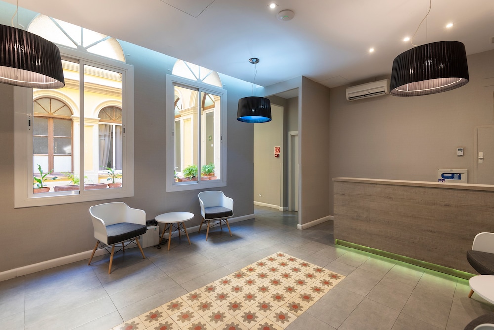 Hostal Plaza Goya Bcn 24/32