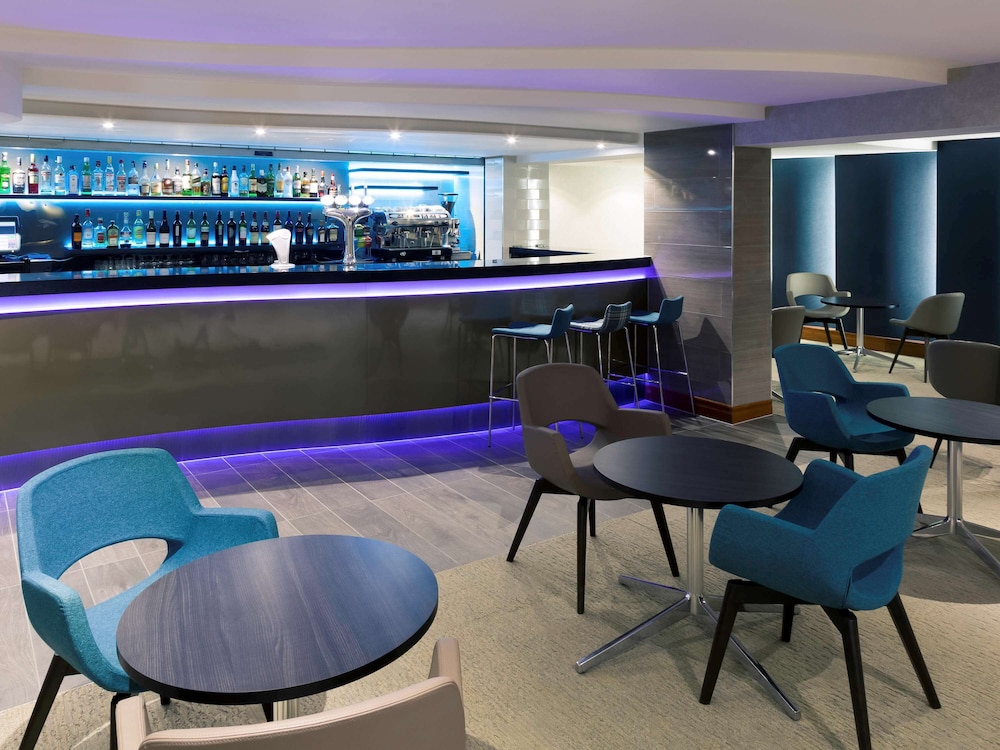 Mercure London Heathrow 54/68