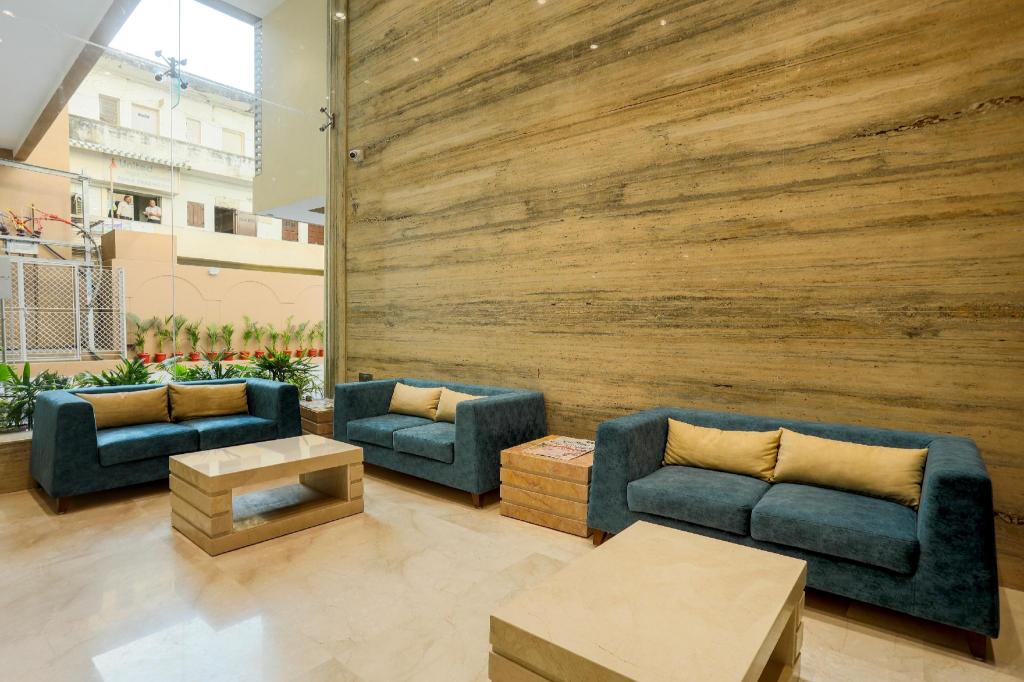 Hotel Kavery 33/42