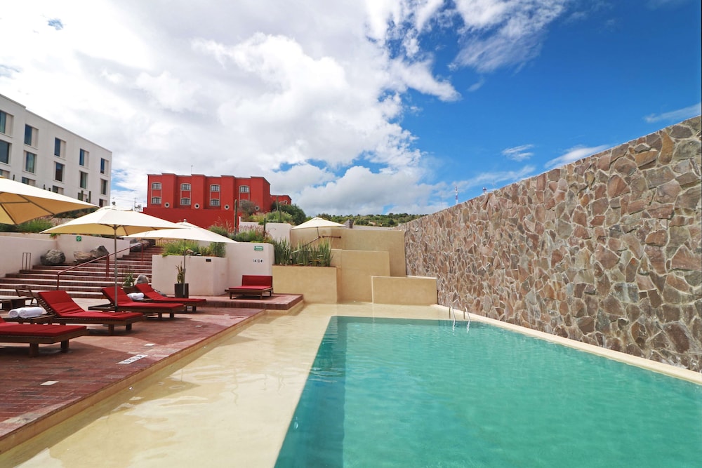 Albor San Miguel de Allende Tapestry Collection by Hilton 5/70