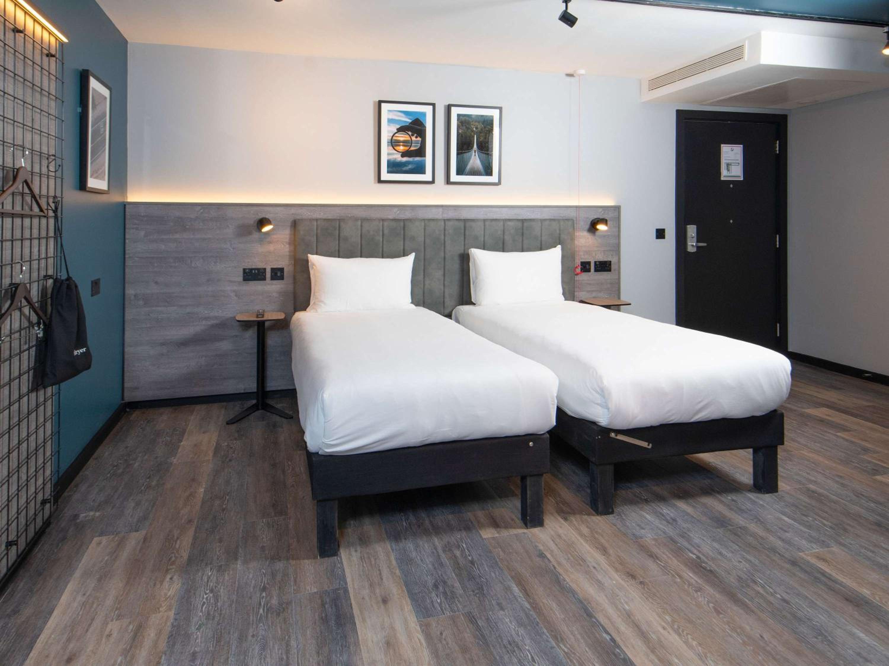غرفة قياسية بسرير مزدوج مع أريكة لذوي الإعاقة، Ibis Styles London Gatwick Airport 7/10
