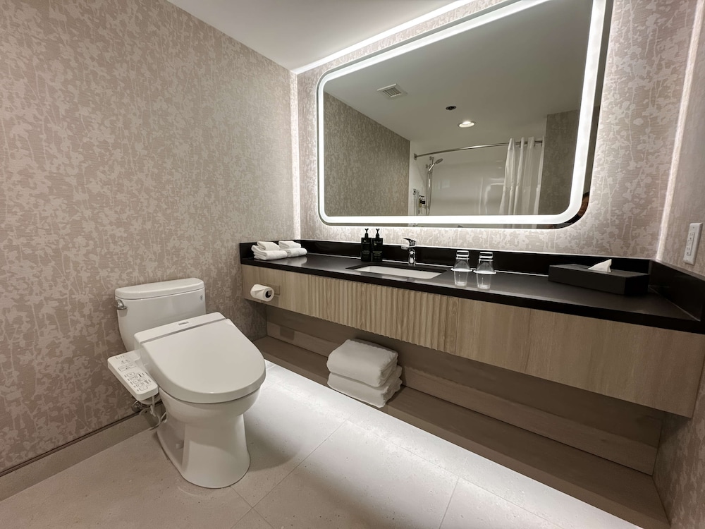 غرفة قياسية بسريرين كوين، Coast Victoria Hotel Marina By Apa 8/8