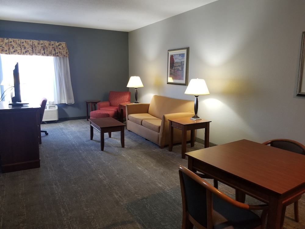 Wingate by Wyndham Savannah I-95 North 30/50
