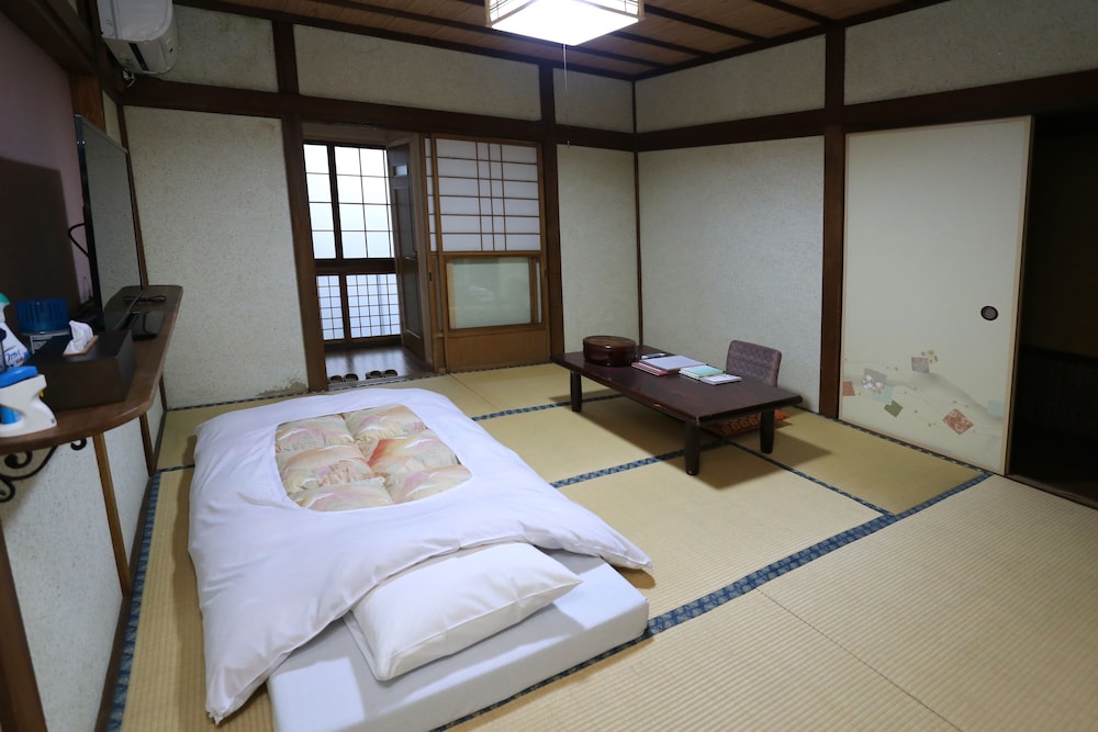 Hinoderyokan 8/50