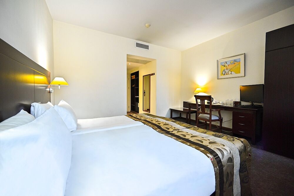 STANDARD, DOUBLE BED