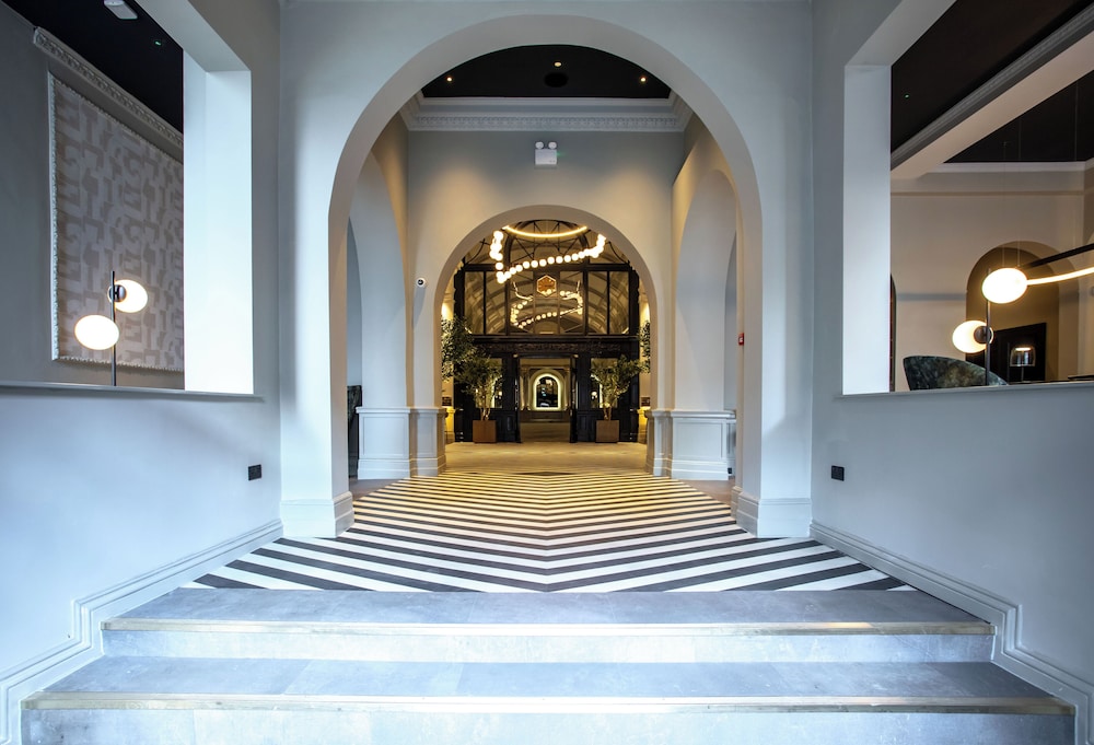 Met Hotel Leeds 13/71