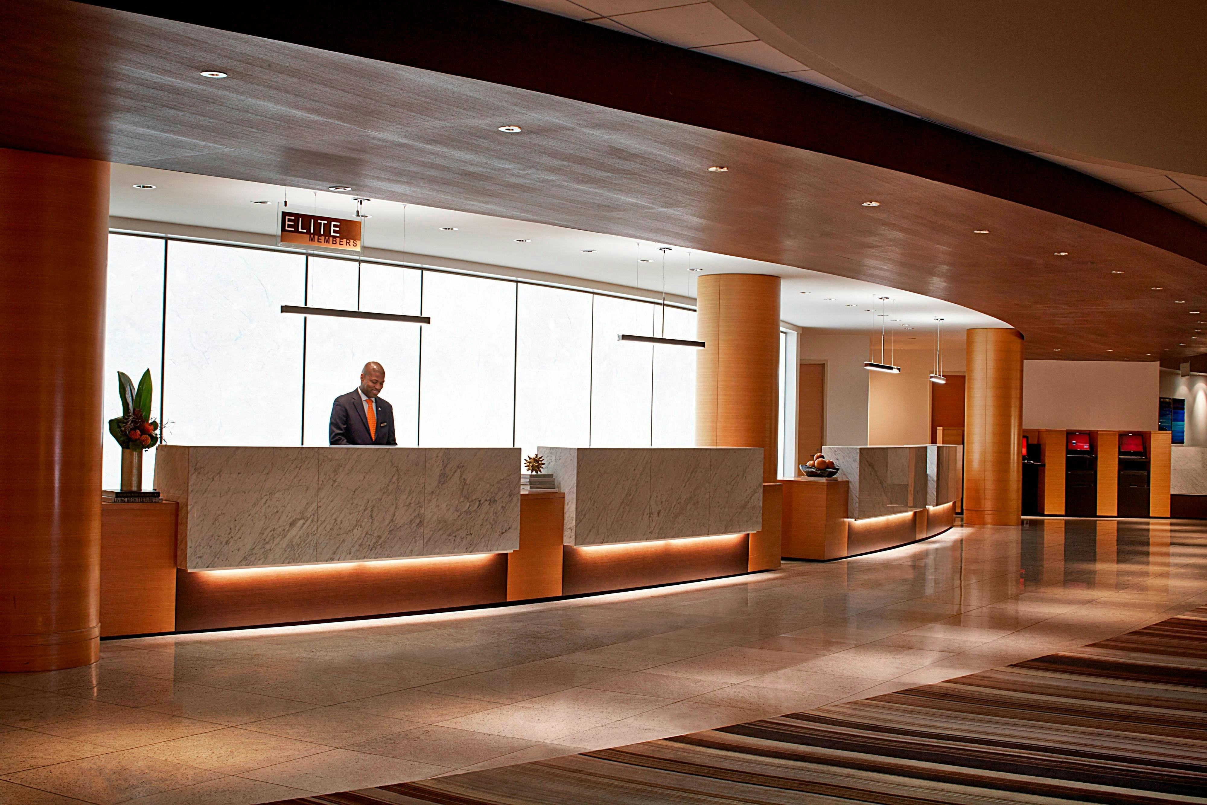 Atlanta Marriott Marquis 9/81