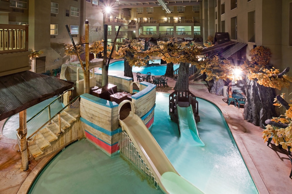 swimming pool spa
