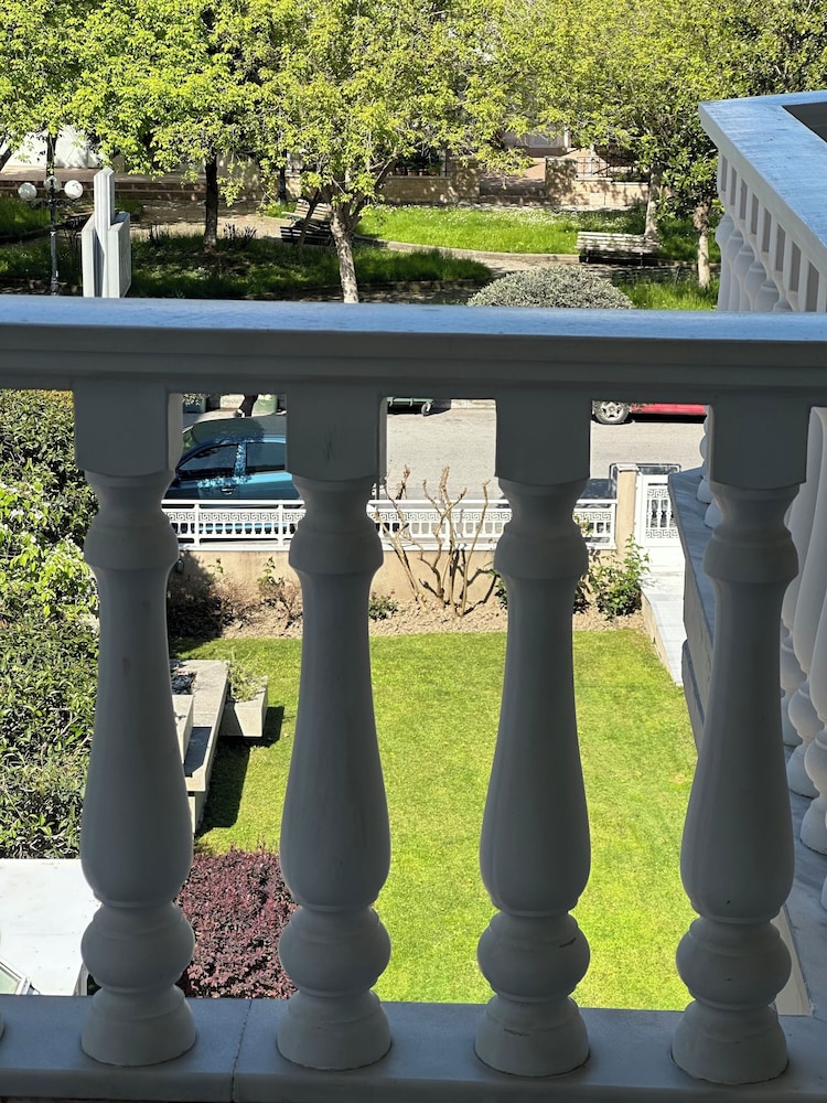 Hotel Ioni 45/50