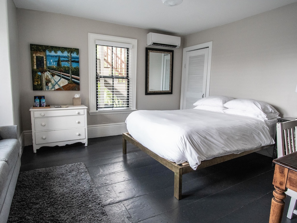 The Waterford Inn 21/33