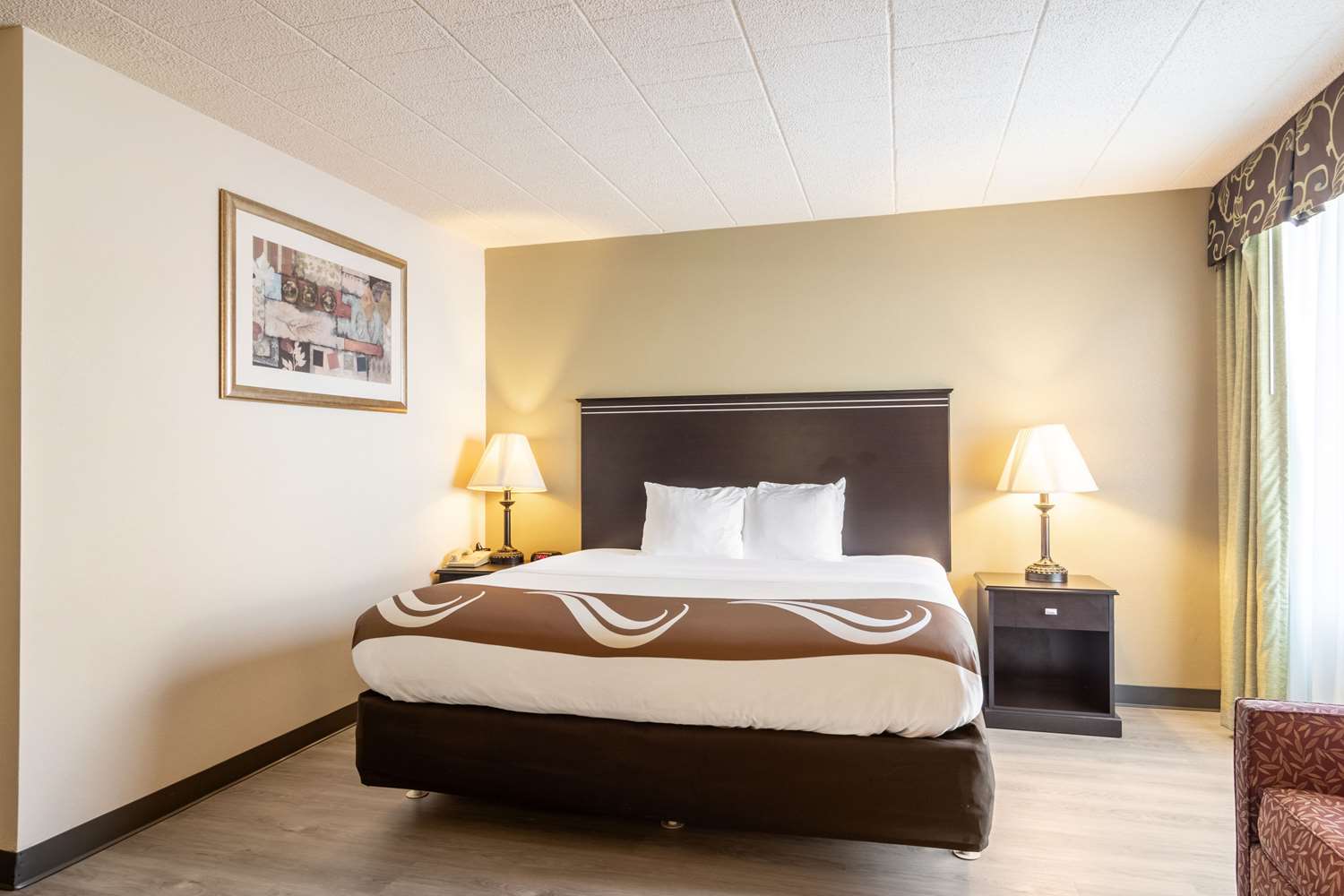 Suite, King Bed