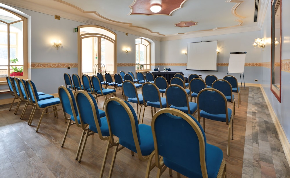 Th Madonna Di Campiglio Golf Hotel 63/74