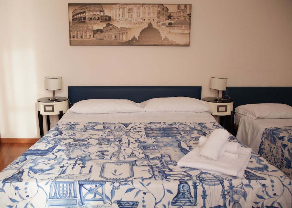 Deluxe Rooms 18/59