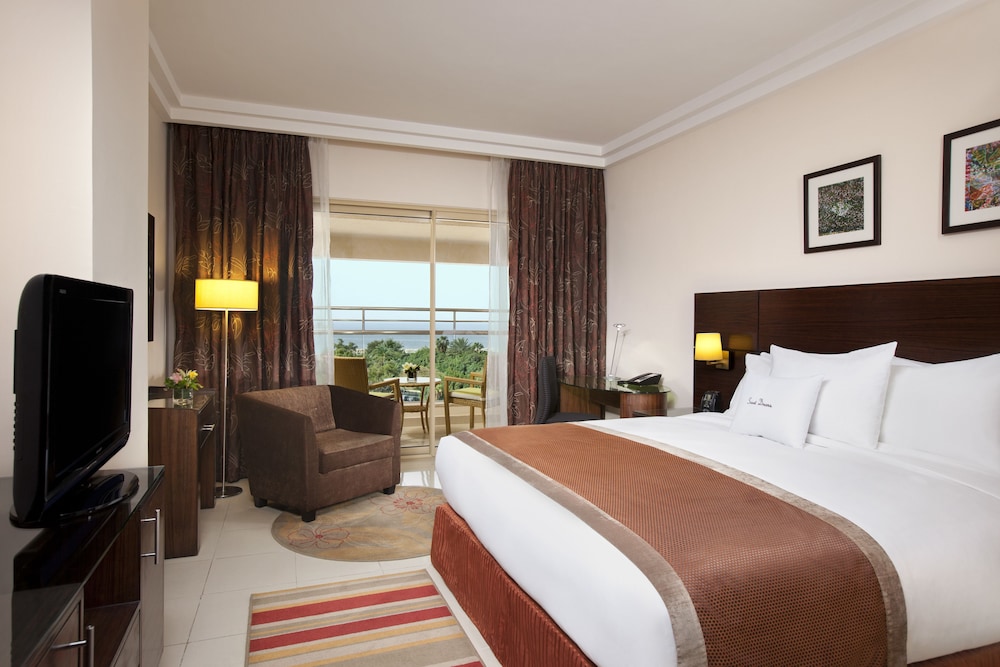 DoubleTree by Hilton Hotel Aqaba 9/70