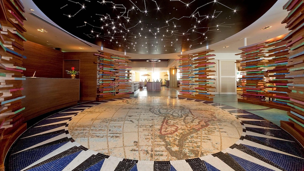 Hotel Universal Port 40/72