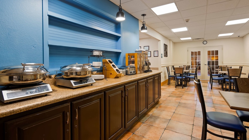 Best Western Dinosaur Valley Inn & Suites 11/37