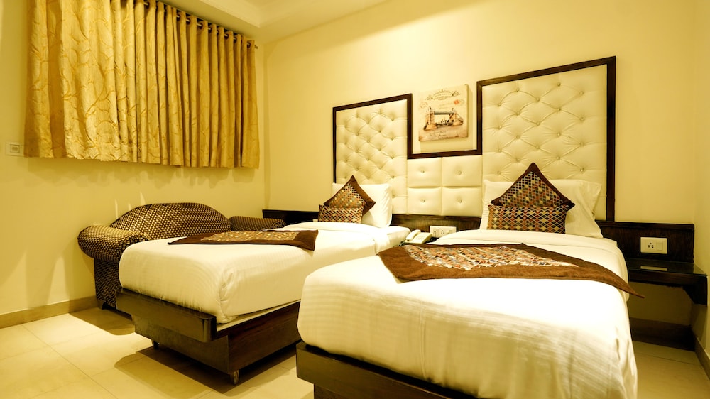 Hotel Singh Empire Dx 24/50