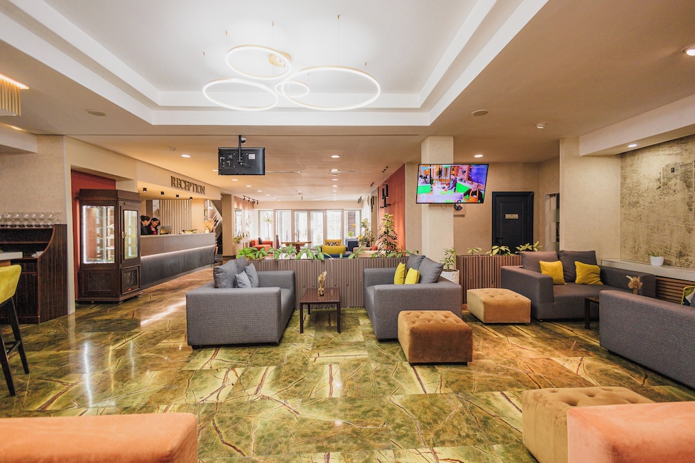 Comfort Hotel Astana 43/70