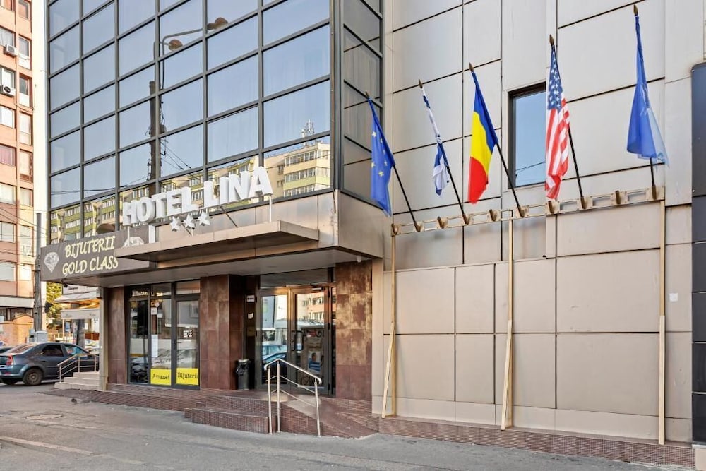 LINA HOTEL 42/49