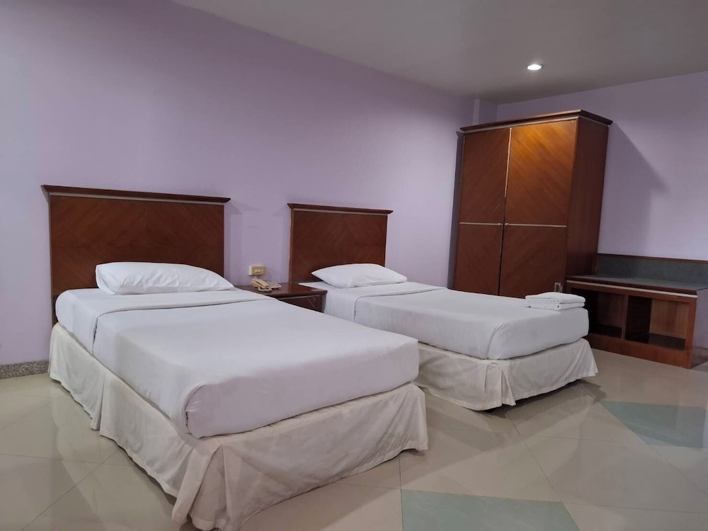 Lopburi Residence Hotel 21/46