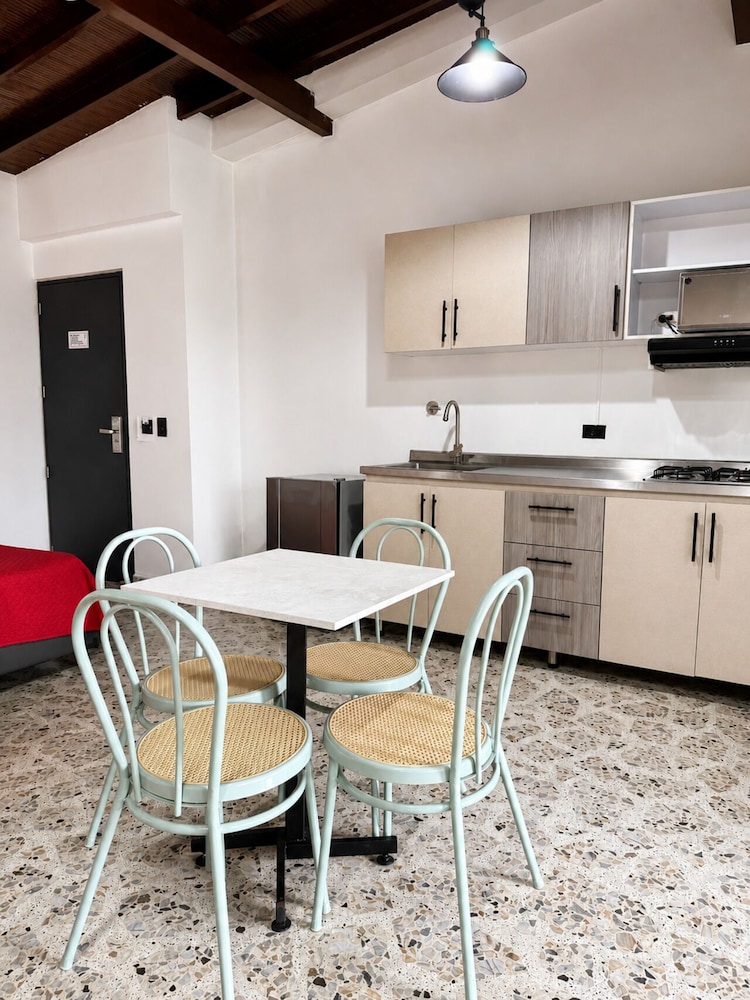 Ofix Hotel 38/50
