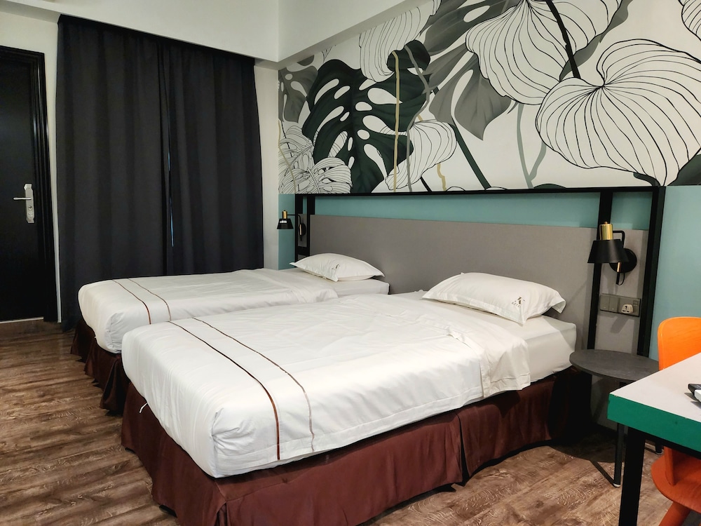 K Hotel Kota Kinabalu 13/35