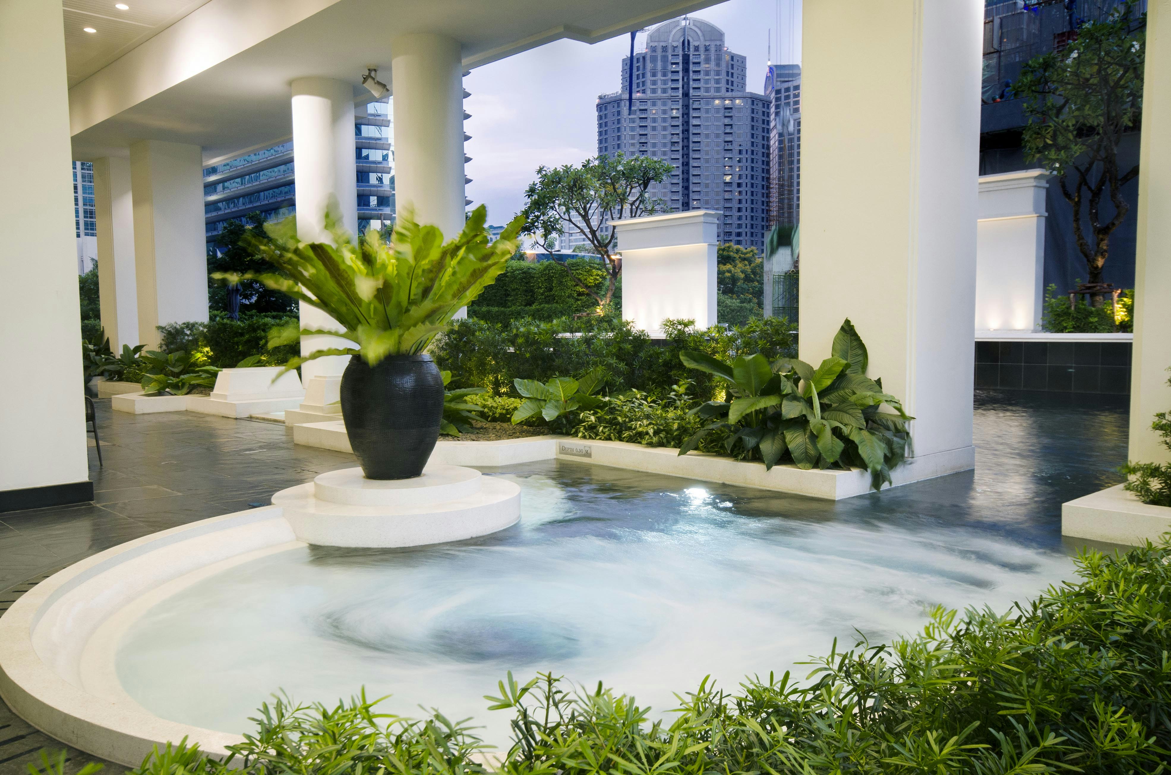 Grande Centre Point Ploenchit Bangkok 38/74