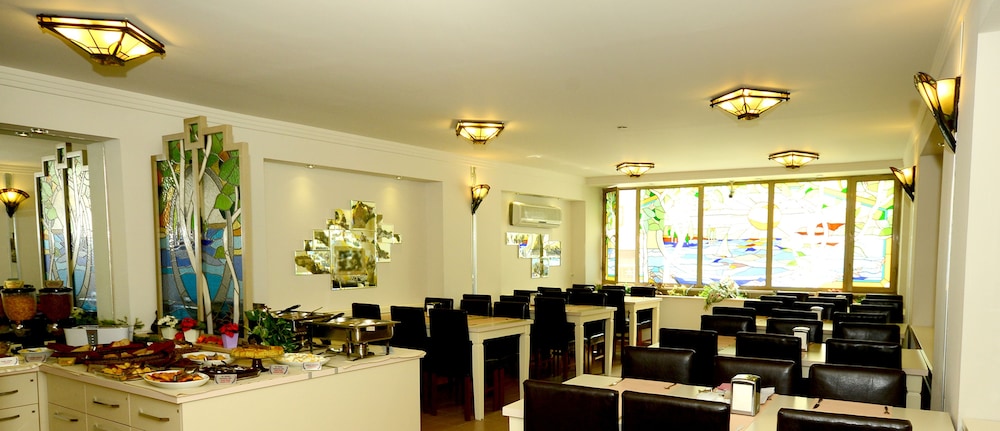 Anzac Hotel 26/39