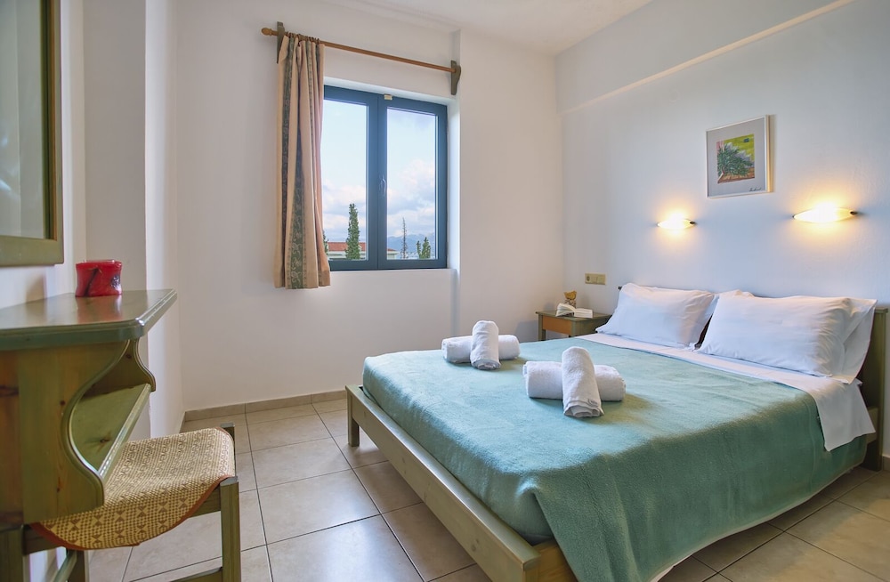 Dionysos Apartments And Studios 35/61