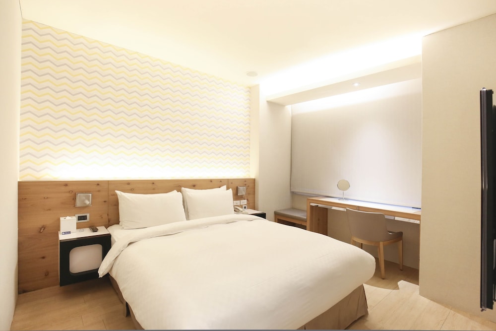 Dandy Hotel Daan Park Branch 27/66