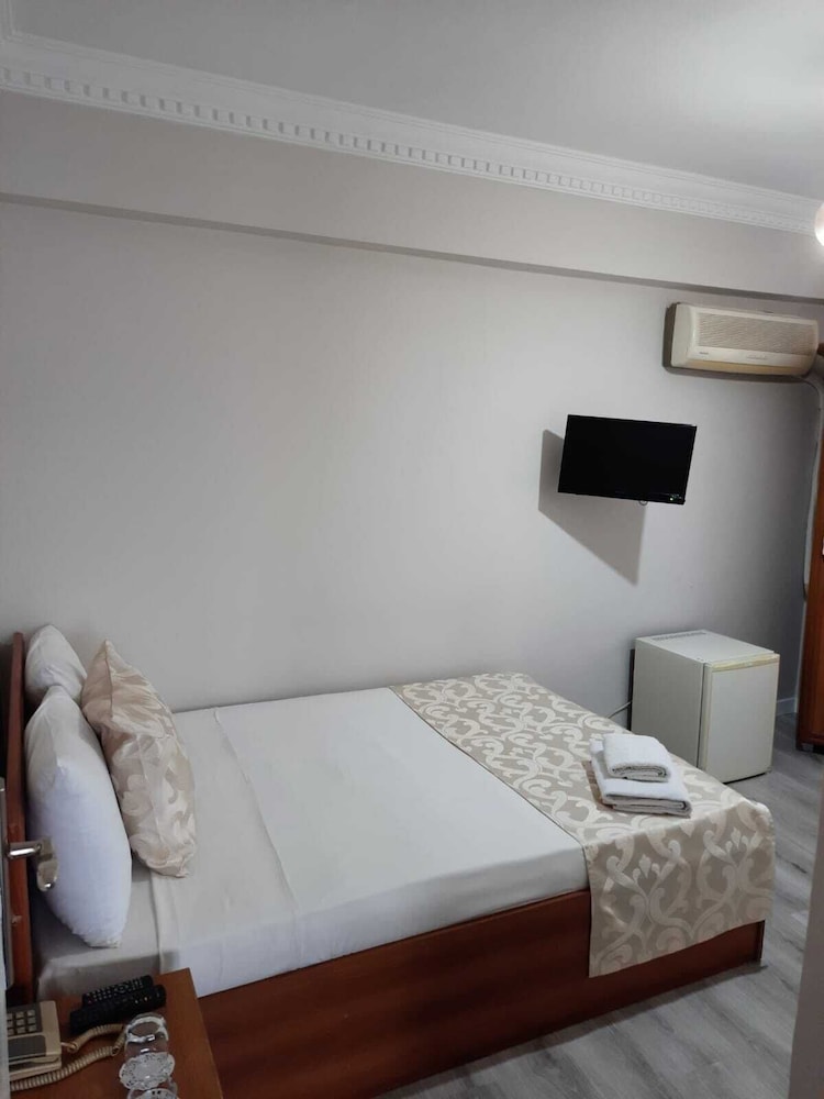 Grand Desi Hotel 20/50