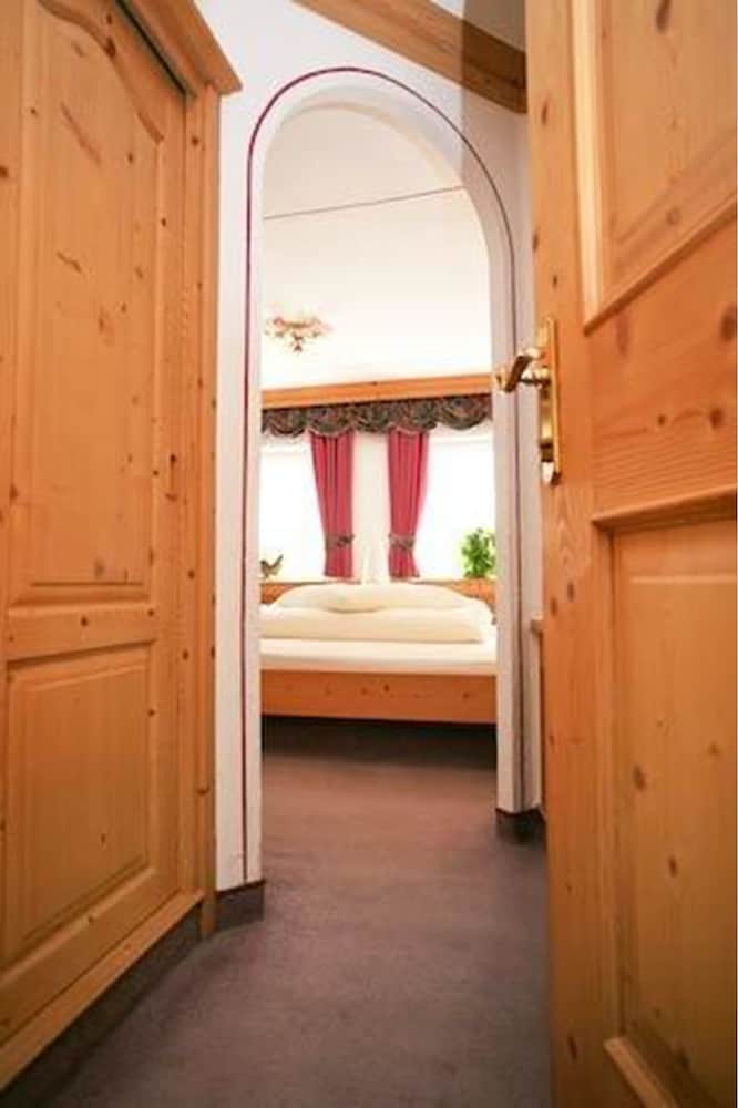 Hotel Restaurant Rengser Muhle 18/27
