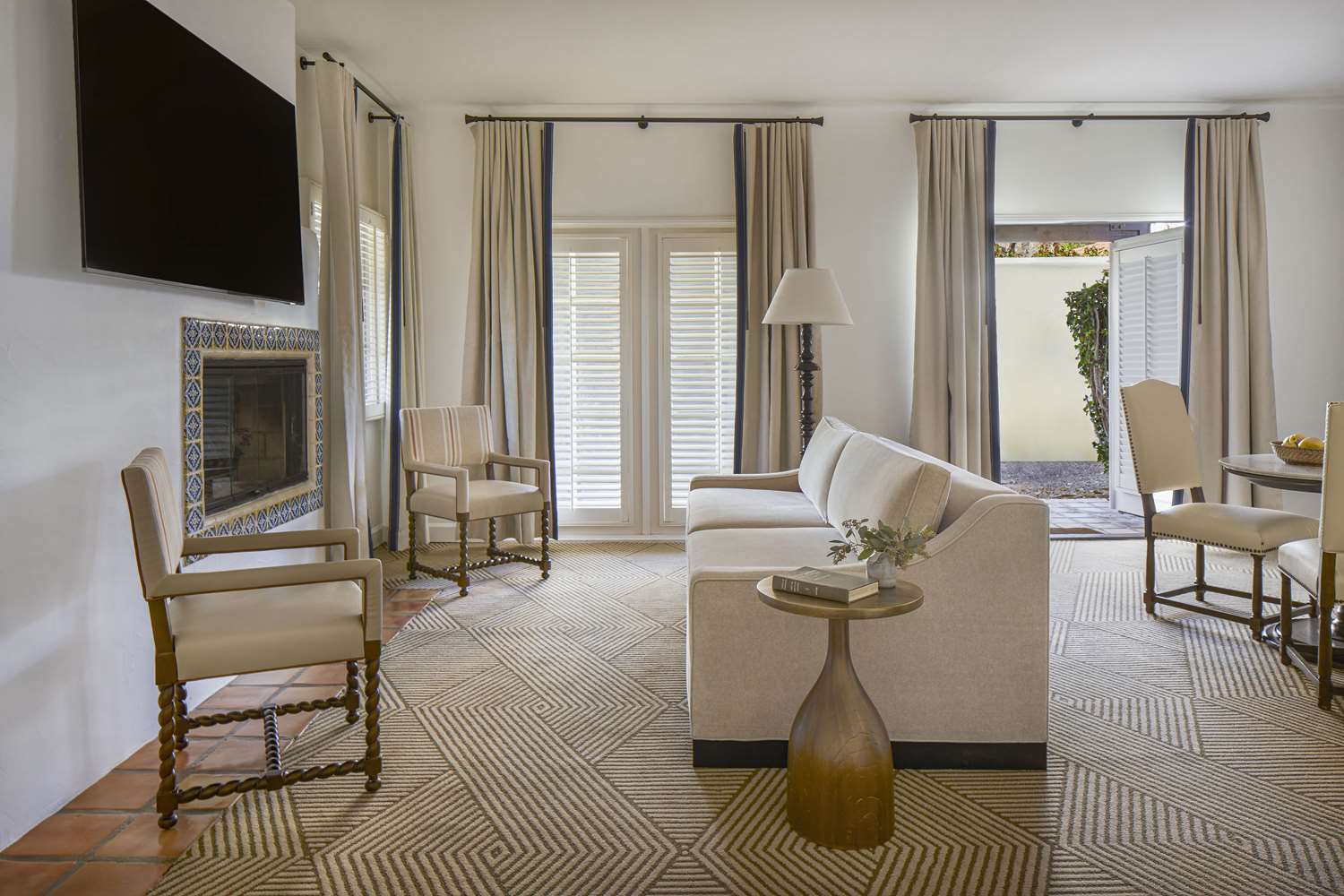 Hideaway, Suite, King Bed, Private Bathroom