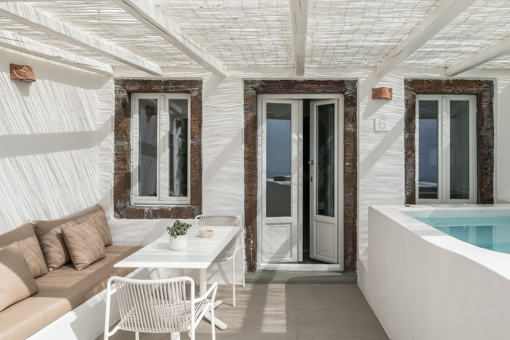 Enigma Apartment 30/50