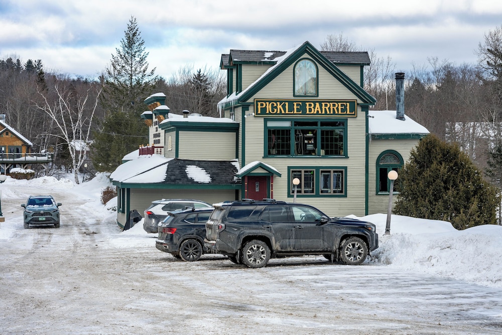 North Star Lodge And Resort 67/78