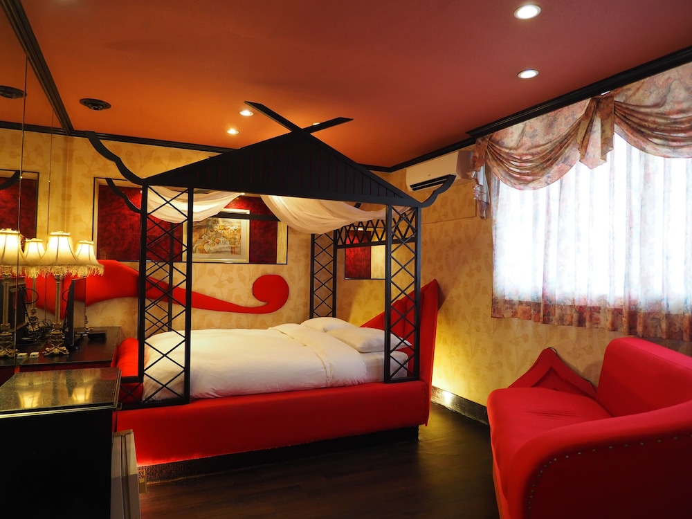 Day-Chen Hotel 30/47