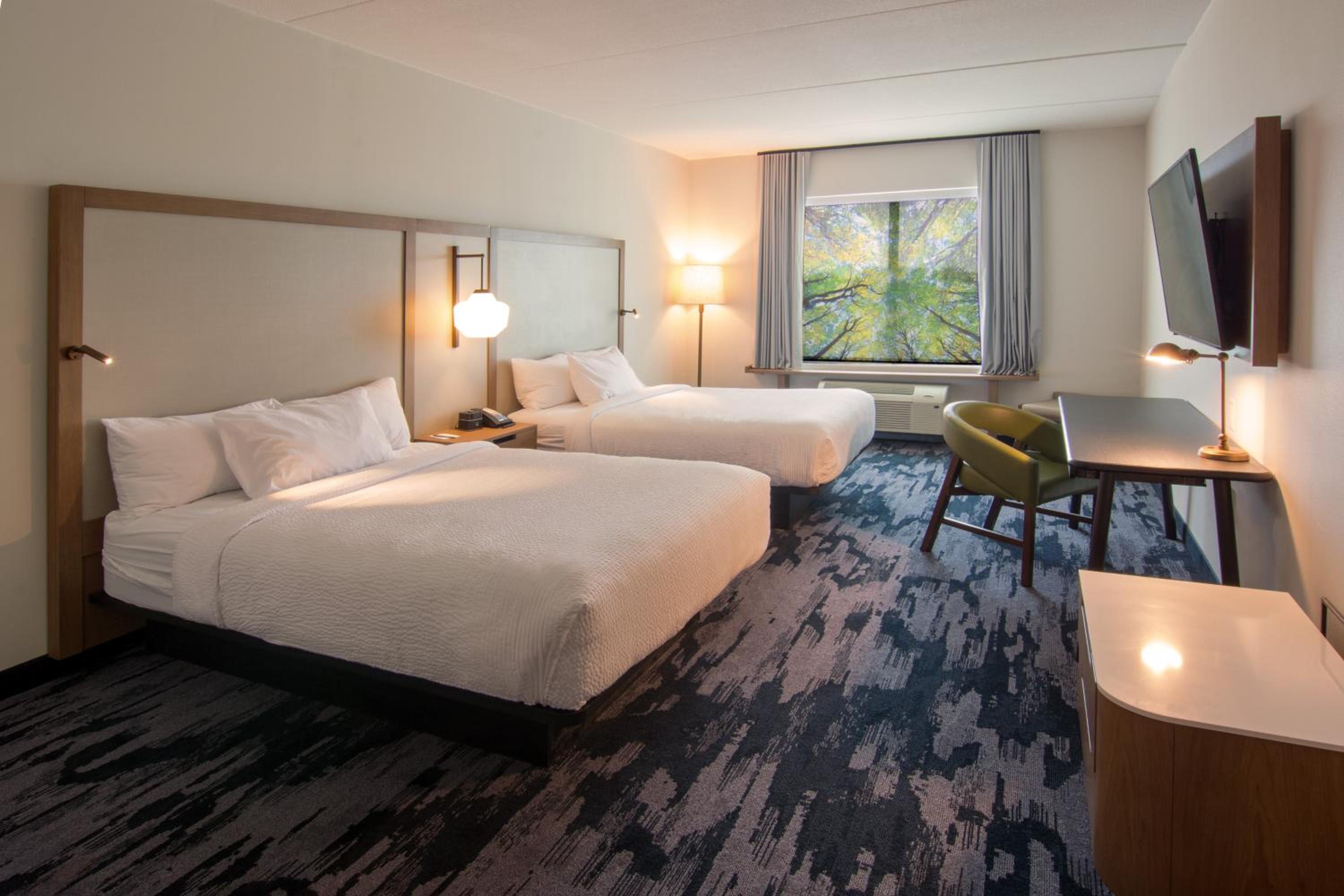 room, 2 queen beds