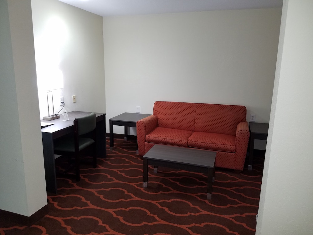 Baymont by Wyndham Grovetown Augusta 26/44