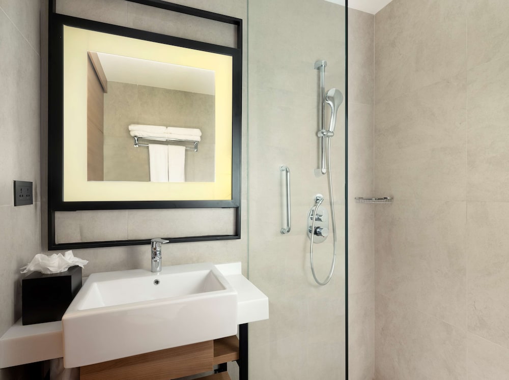 Hilton Garden Inn Jakarta Taman Palem 20/63