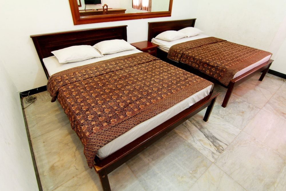 Hotel Limaran 40/77