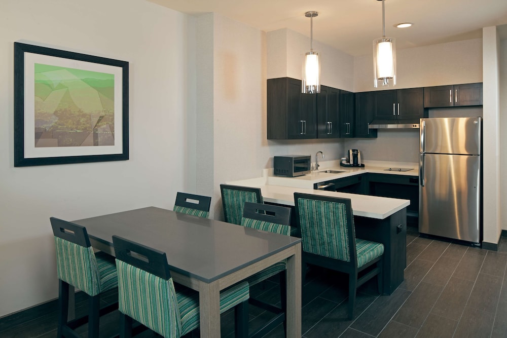 Homewood Suites by Hilton Los Angeles International Airport 37/47
