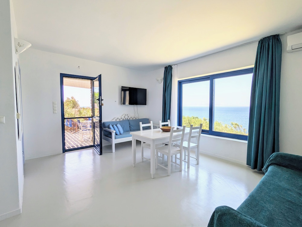 Stavros Bay 14/63