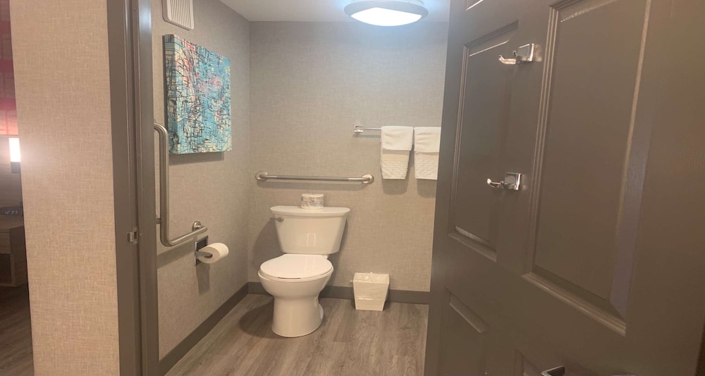 Best Western Plus West Edmonton 19/77