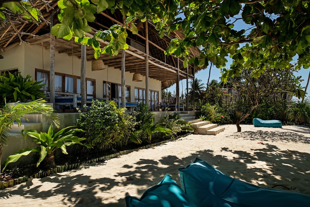 Upendo Beach Boutique Hotel 39/50