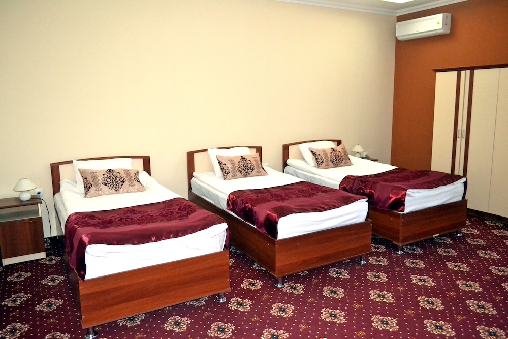 Standard, Triple, 3 Beds