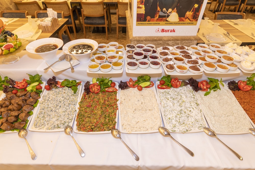 CZN Burak Hotel 60/74